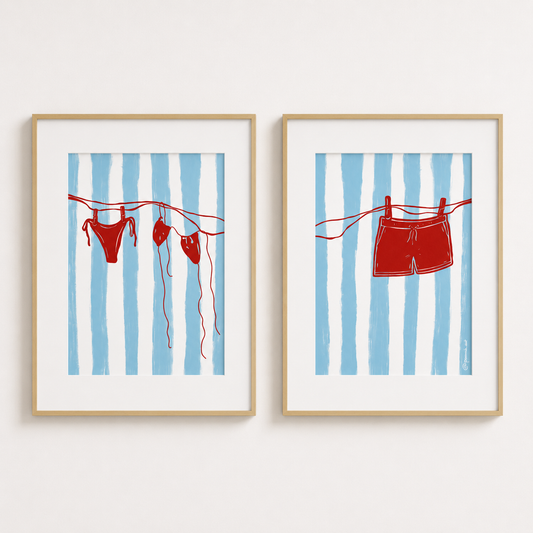 Diptyque d'affiches bord de mer Pommie avec maillots de bain dans une décoration murale estivale