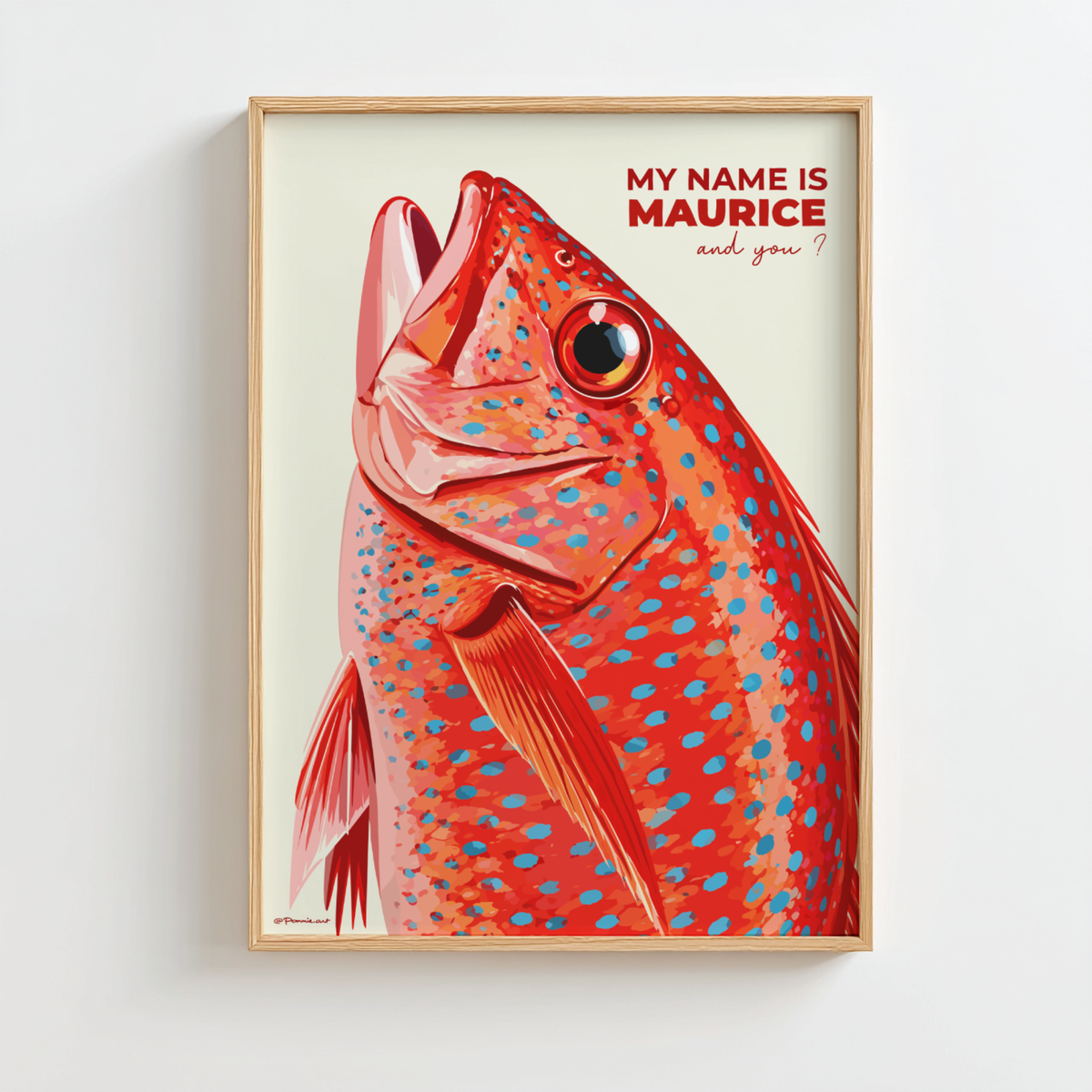 Affiche My Name Is Maurice représentant un poisson veille rouge coloré en rouge orangé et bleu
